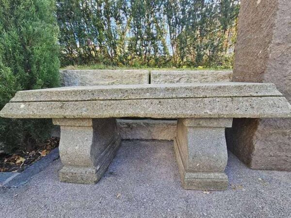 Steinbank mit Verzierungen (3-teilig)